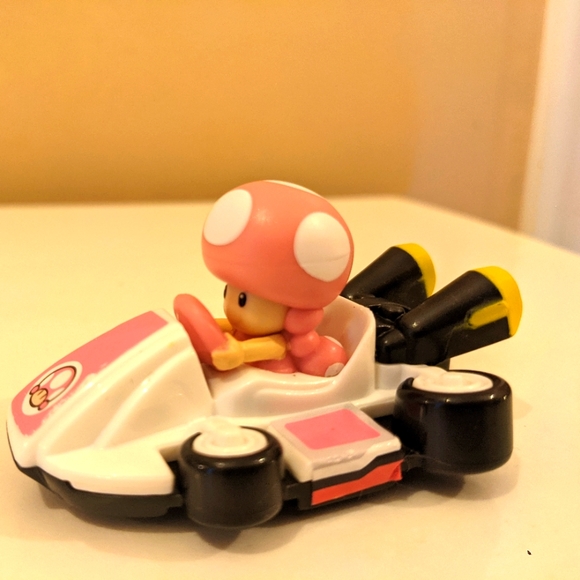 Nintendo Other - 🍄 Mario kart princess toadstool mushroom